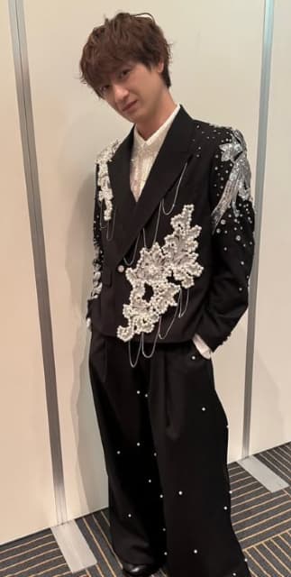 Kis-My-Ft2 宮田俊哉が最新ショットを披露！カッコいいと話題に！