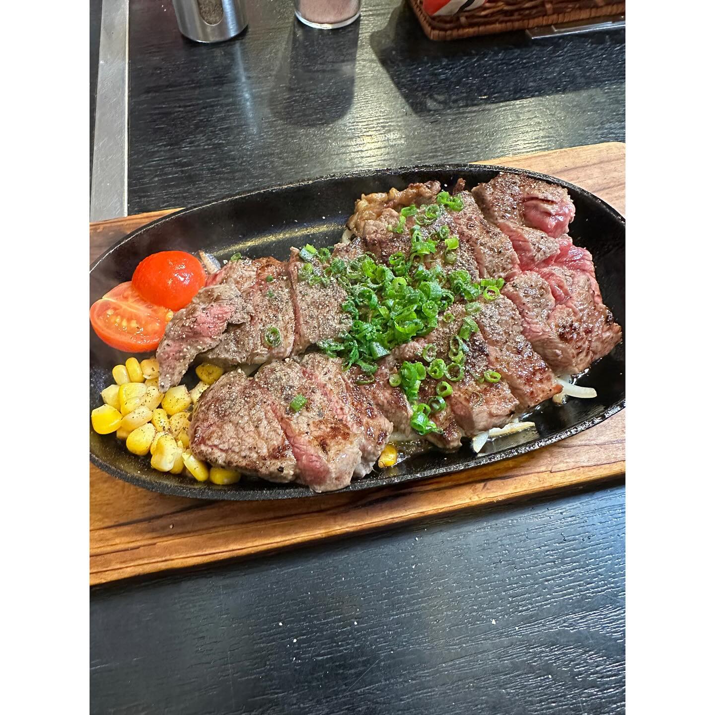 有吉 ボリューミーステーキ写真公開 「めちゃ食べたいんじゃけど〜👏👏👏」