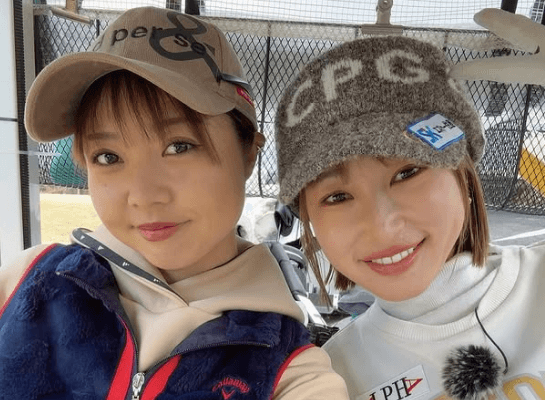 「いつもキレイ」プロゴルフ女子、お仲間を連れた”ダブル美女ゴルファー・ショット”を披露！ファン拍手喝采