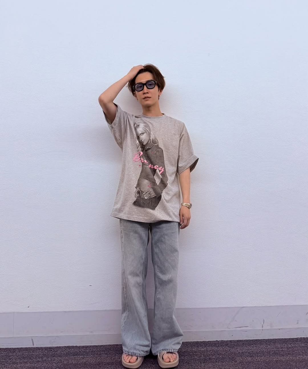 「興奮して鼻血出そうだわ」…渡辺翔太の、私服でも隠しきれない圧倒的オーラにファン悶絶