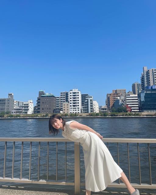 小芝風花が白いワンピース姿を公開！「まるで天使」