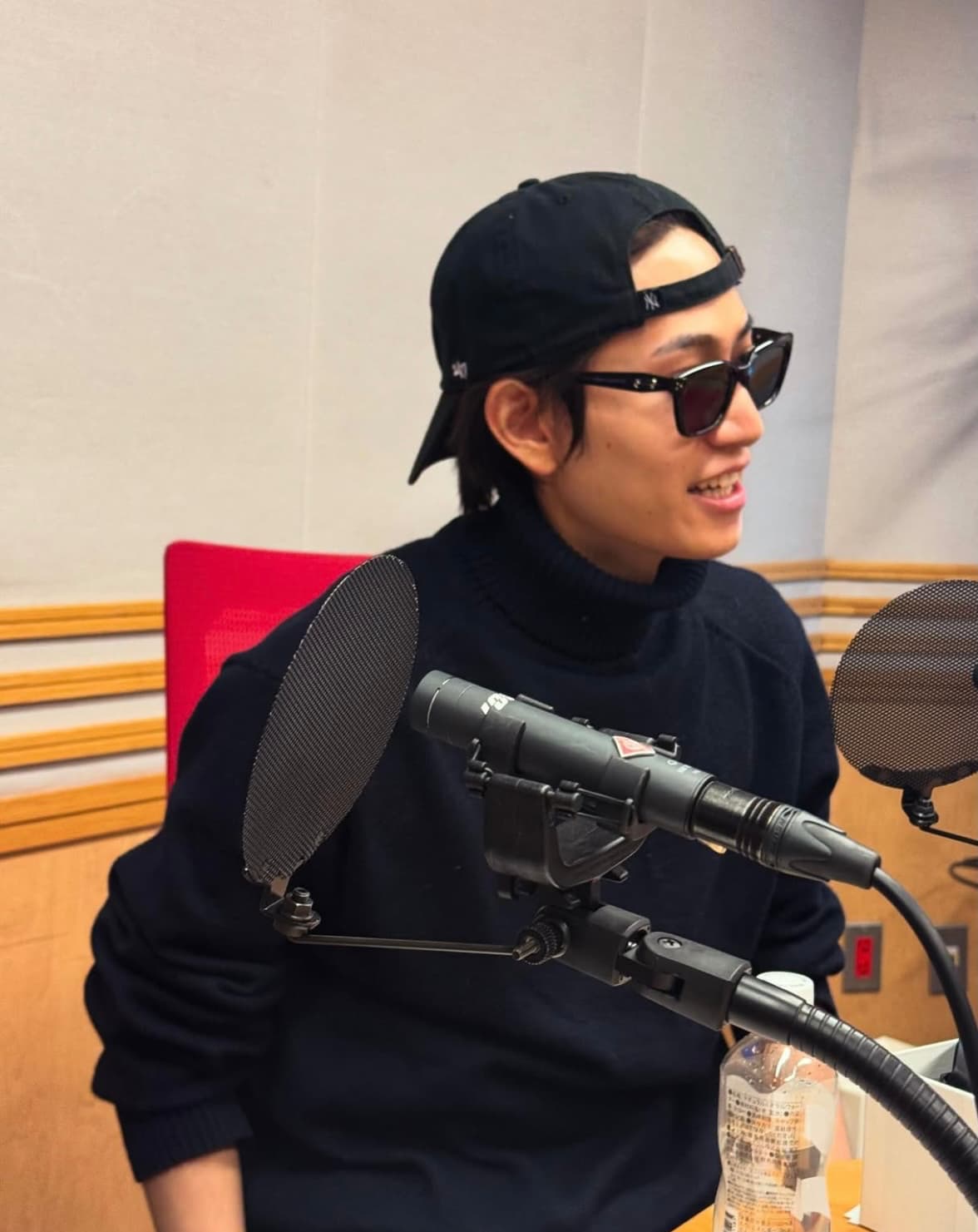 菊池風磨、橋本将生のカッコ良すぎるオフショットをパシャリ♡「スターいた」「本当に愛くるしい♡」