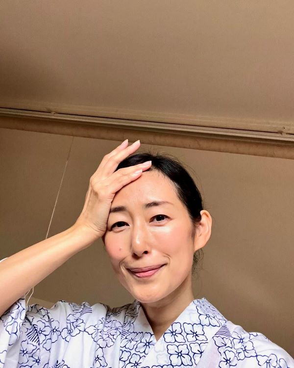 「汗だくでもこんなに綺麗だなんて…」大物女優 稽古中の貴重なショットが話題