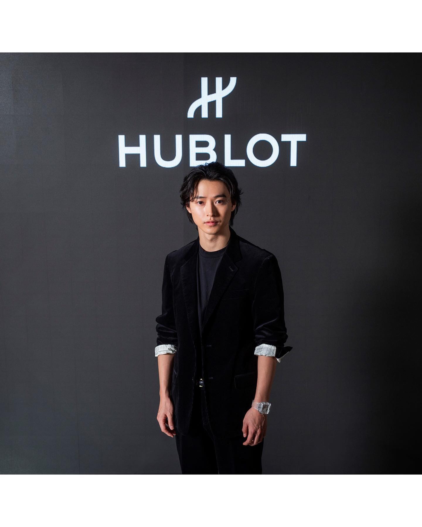 山﨑賢人が「HUBLOT」のアンバサダーに就任🎉MGが報告