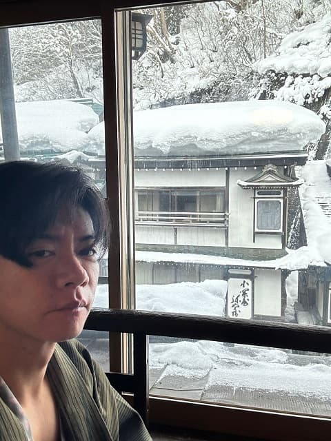 マヂラブ 野田が雪国の温泉地へ！ブレブレ写真にファン「また何か妄想されそう」