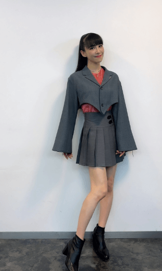 あ～ちゃんの「TOKYO GIRL」スタイルにファン歓喜、ウエストの細さに驚きの声