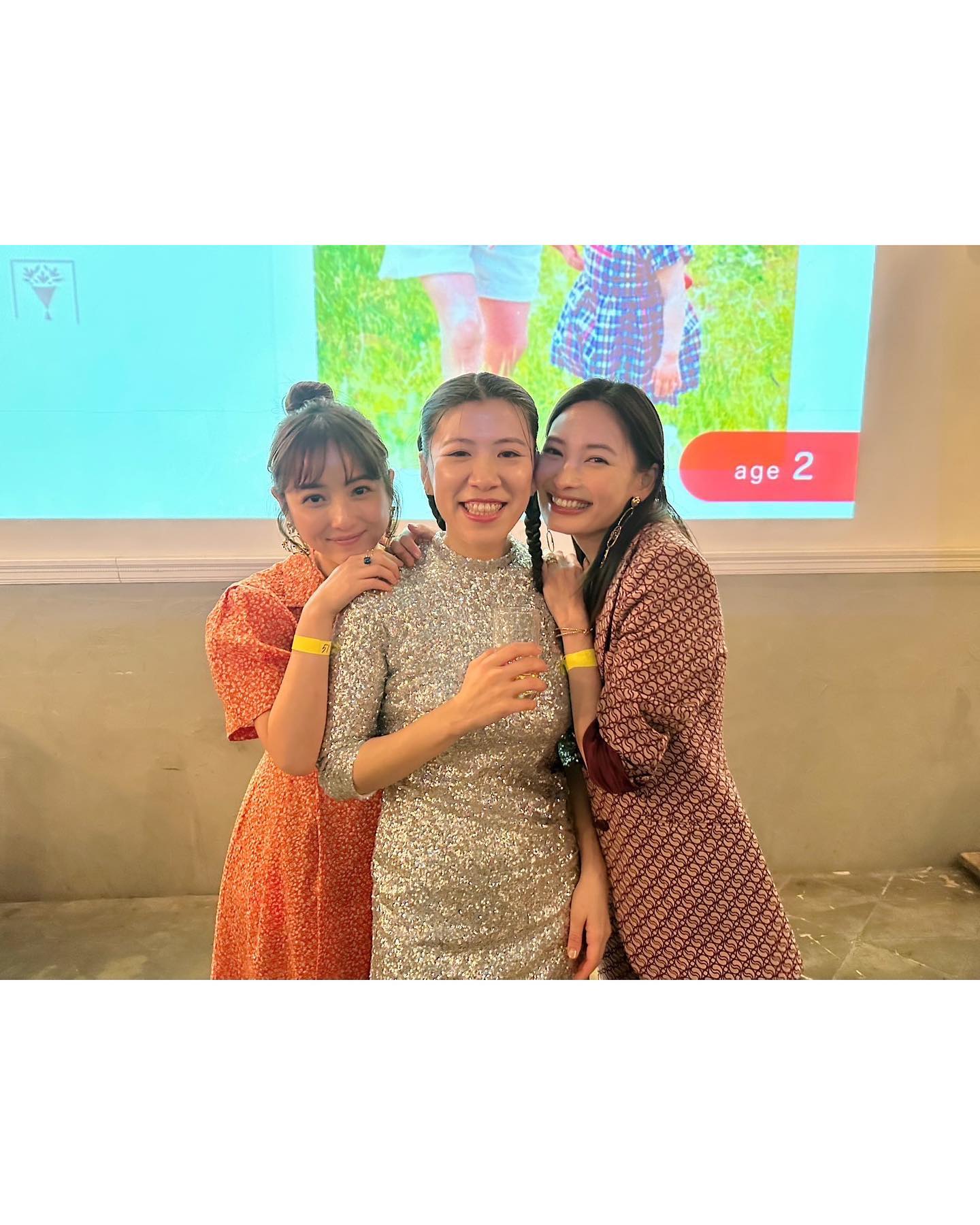 佐々木希が結婚式ショットを投稿し話題に👰💗🤵「友を思う気持ちって素敵✨ 」