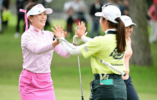 「写真の方もナイスショット」美女ゴルファー河本結、ショットインイーグルを決める！絶賛コメント続々「1人定食屋で叫んでしまった」