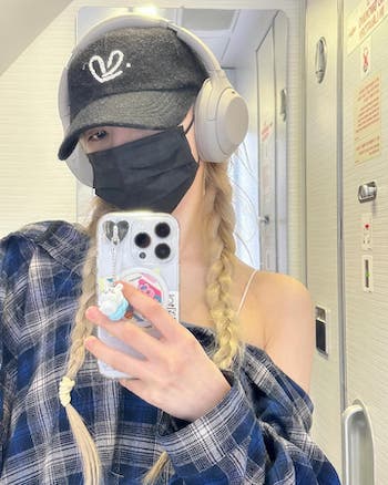 LE SSERAFIM宮脇咲良が多才すぎる🥺💕おぱんちゅうさぎの編み物写真公開‼︎