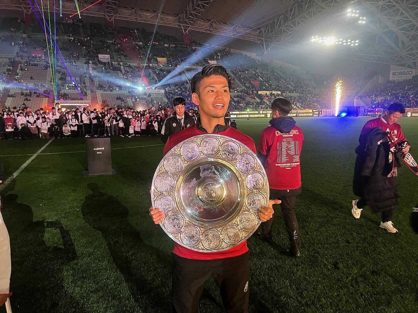 今季ブレイクの佐々木大樹が優勝を報告🏆「ヴィッセルファミリー愛してる❤️❤❤️❤️❤️」