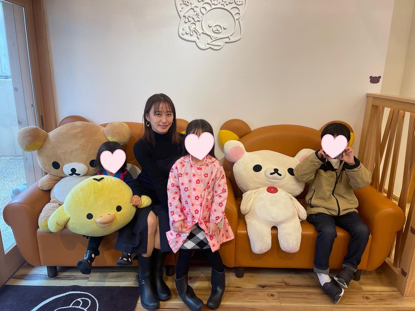 広島在住の枡田絵理奈アナ 子供3人とのお出かけショットを披露