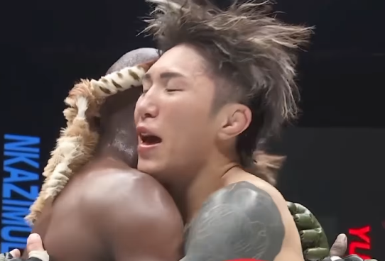 RIZIN 伊藤裕樹が南アの猛者を撃破！フライ級トーナメントで気迫の勝利劇