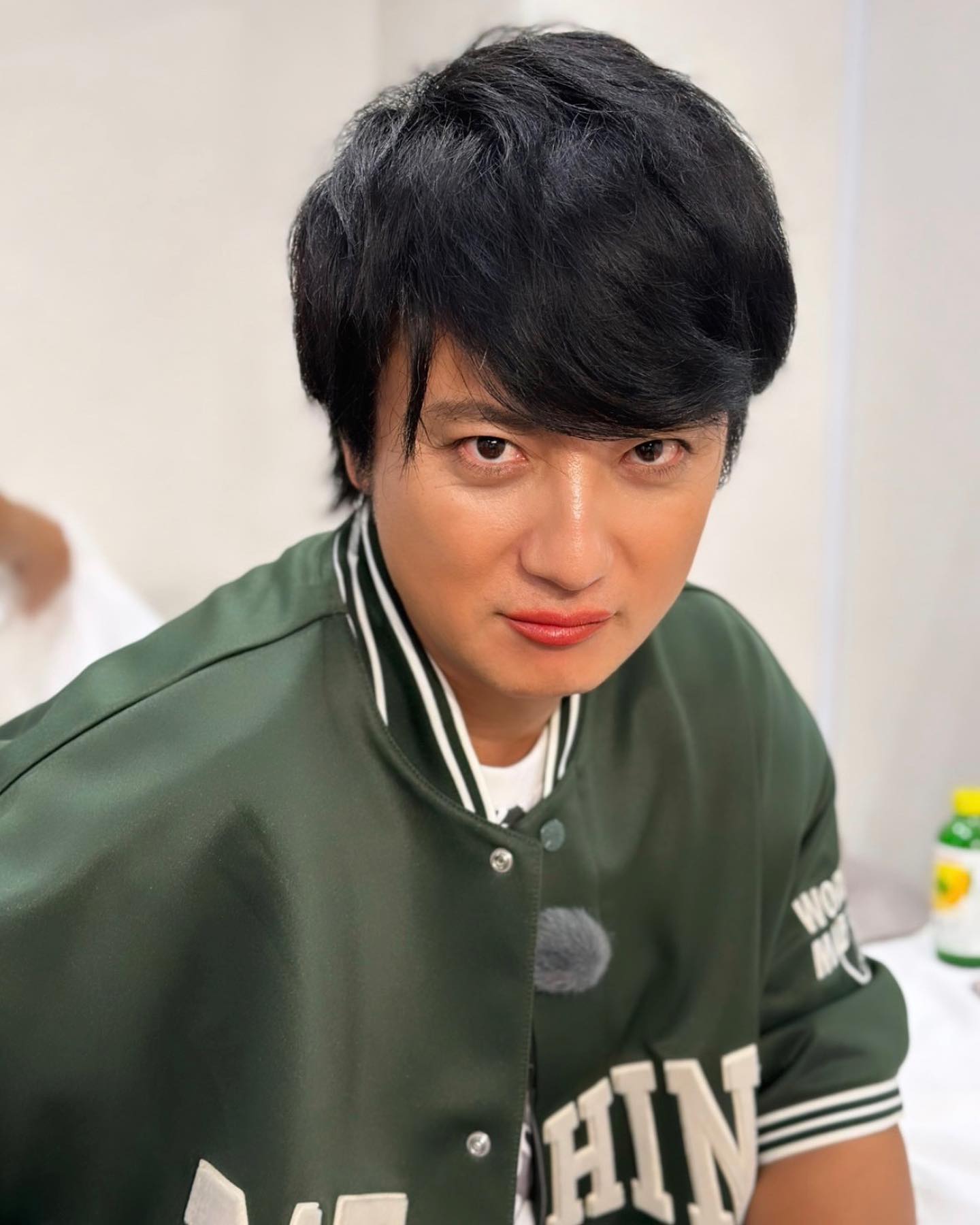 「あんだょこれ」上地雄輔の唇が真っ赤に👄