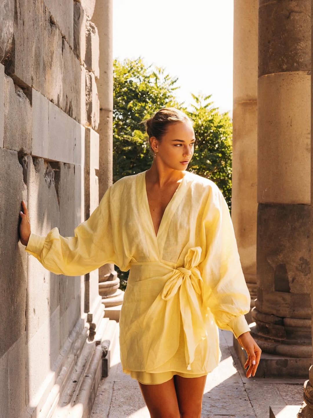 光と影に映える…10代で世界を2度制したウクライナの美少女アスリート、その美貌はいまも健在