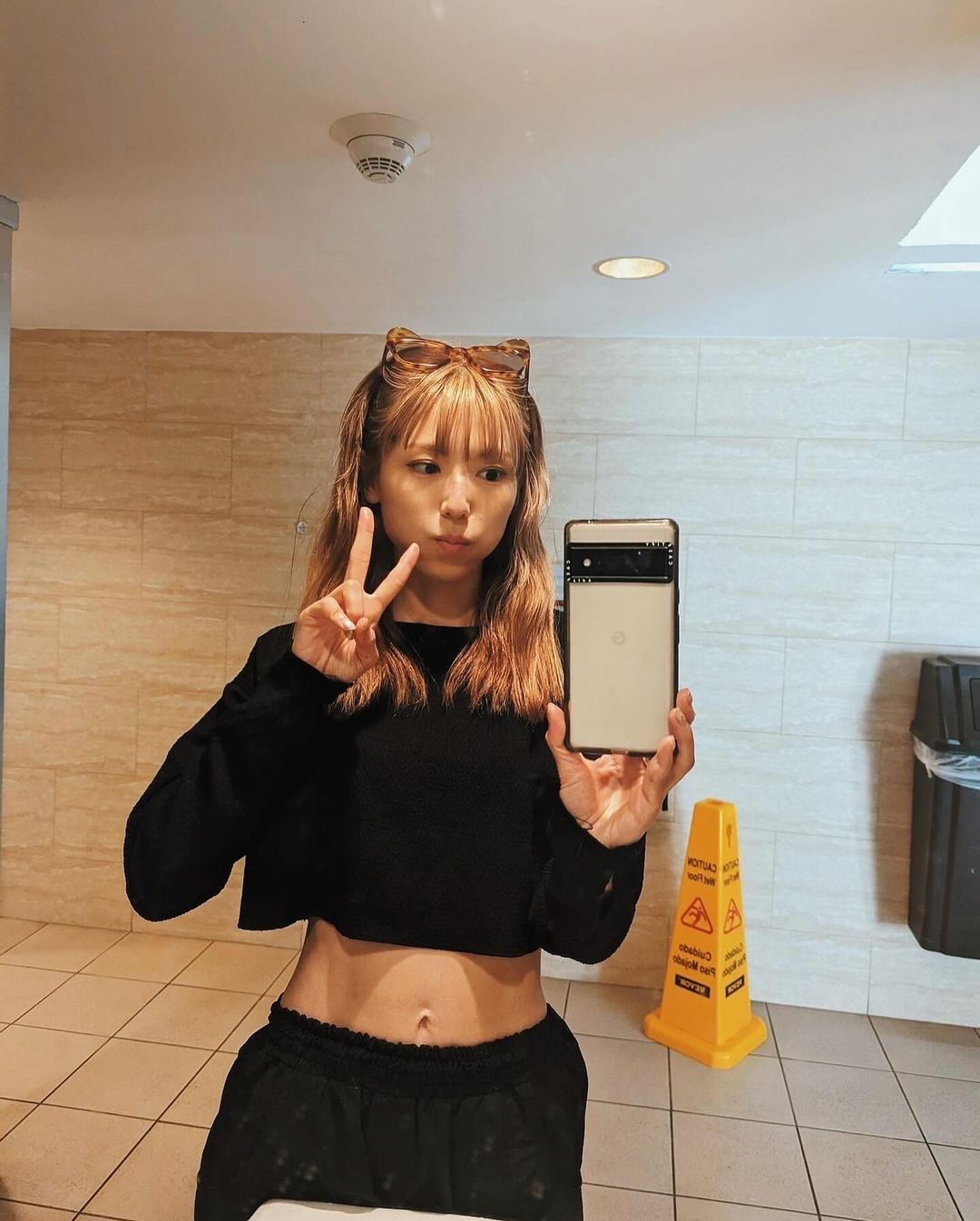 若槻千夏の美ウエストに絶賛の嵐✨「お腹キレイね❤」の声も‼︎