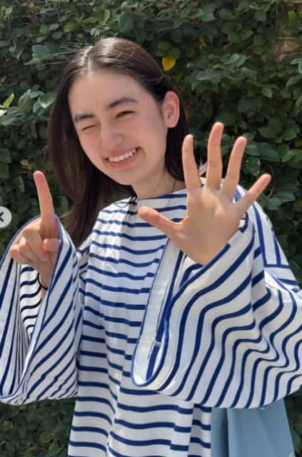 「「15分前に起きました」って言ってるところ。」女優・八木莉可子のガチ寝起きが話題に！