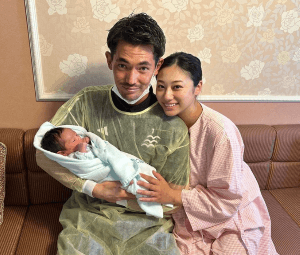 「息子と一緒に入場できる日を目標に」横浜の守護神が第1子誕生を報告