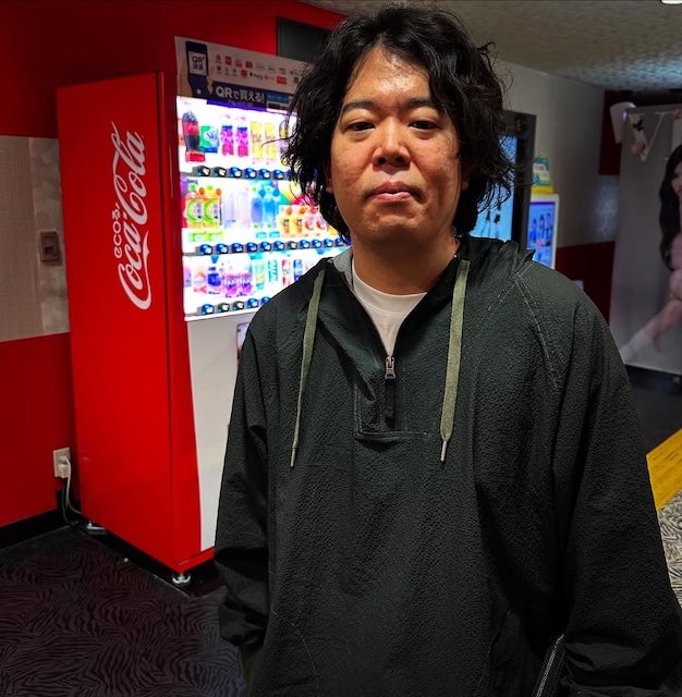 「最近バンドの人っぽくなってきたな」有吉弘行があの芸人をパシャリ！