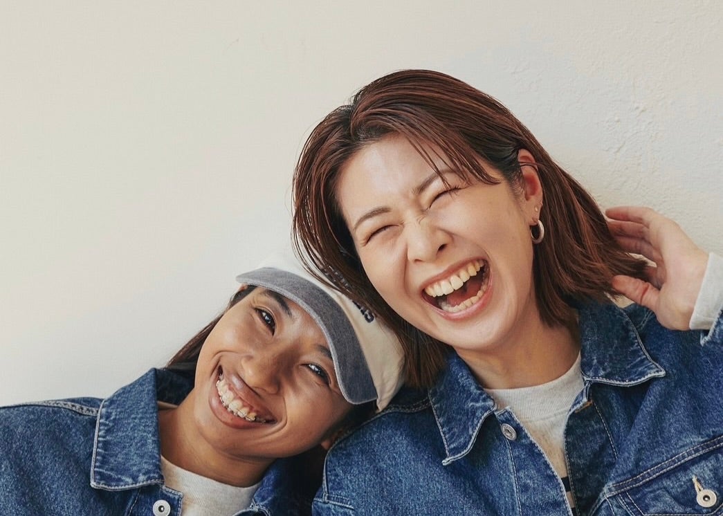 木村沙織＆宮部愛芽世が展示会で笑顔共演　先輩後輩の“最強2ショット”