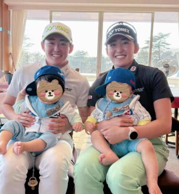 プロゴルファー有村智恵、ダブルTwinsとの念願ショットに感動「2022年の想いを超える幸せな今」