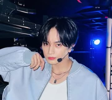 「鬼かっこいい」中島健人、ファンからの人気も高い黒髪スタイルを披露！