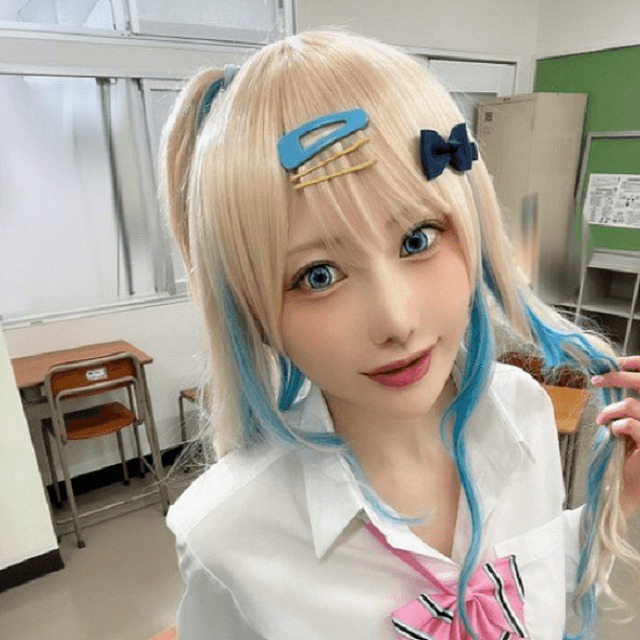 篠崎こころがキミゼロの制服コスチュームで眼福ショットを公開