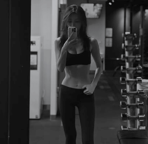 「バキバキですね」美腸プランナー、”リズムが整う・朝活ムービー”の公開に男子も女子も魅了者続出！「ジムトレ動画や写真参考にしたい」