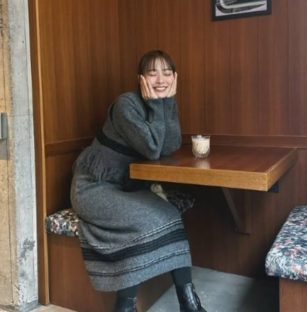 「リフレッシュできたよー」内田理央がカフェ行った日の私服を紹介！
