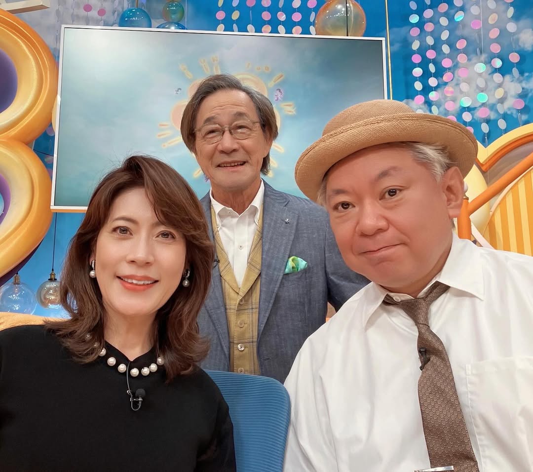 ジャーナリスト・岩田明子、本日のサンシャインでの集合写真を公開！金八先生を演じるあの方も登場