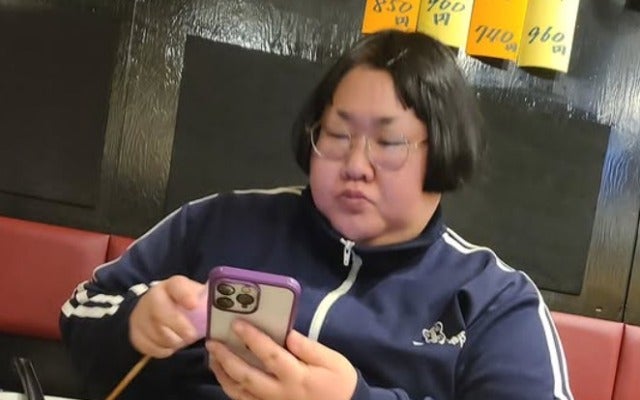 トム・ブラウンの布川がメイプル超合金安藤なつの盗撮に成功！？