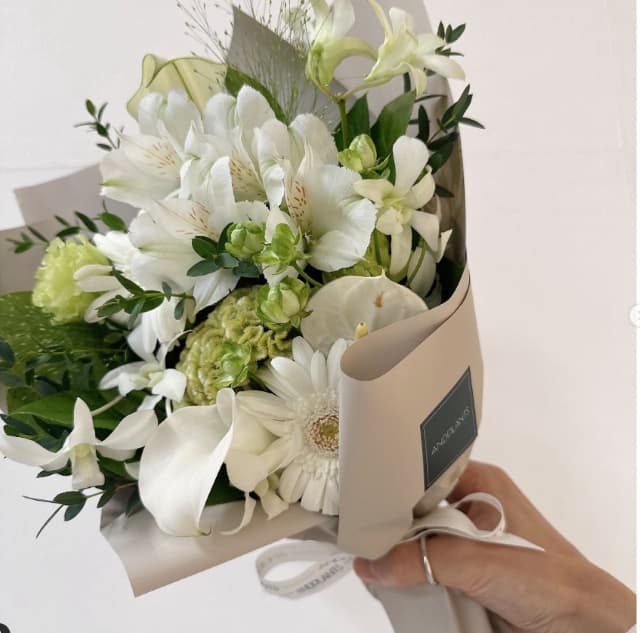 アイドル 松島聡 白い百合の花の写真を公開！花言葉がピッタリだと話題に！