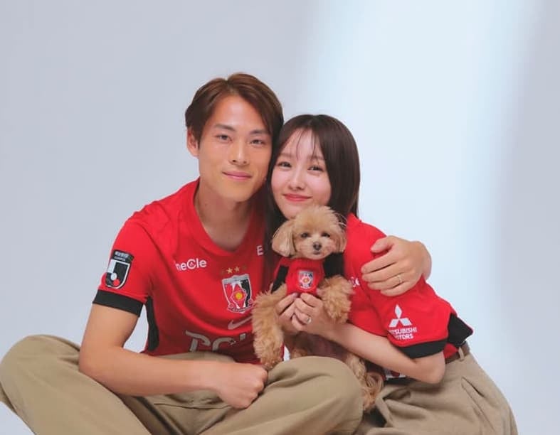 浦和レッズ・渡邊凌磨、モデル・前田希美が電撃結婚！！