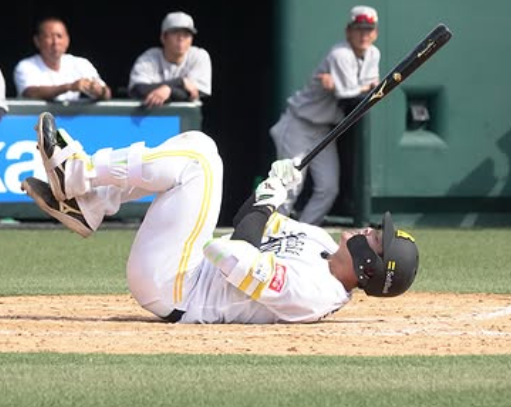 「今年は飛躍の年に」ソフトバンク・石塚綜一郎、独特なポーズと共に24歳の誕生日を迎えたことを報告！