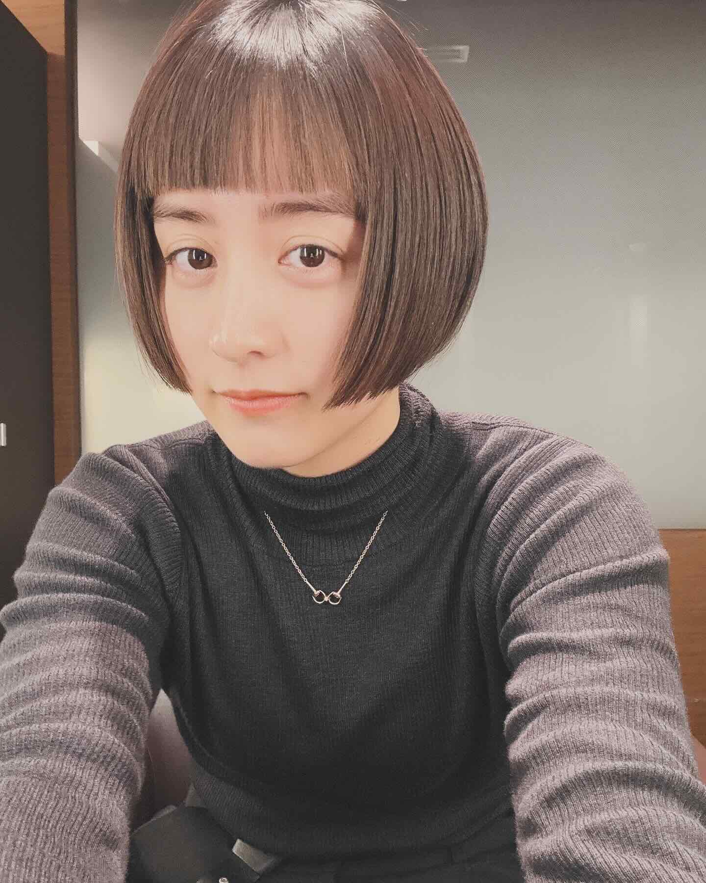 「世界一ショートボブが似合う」大人気女優の最新ヘアが話題