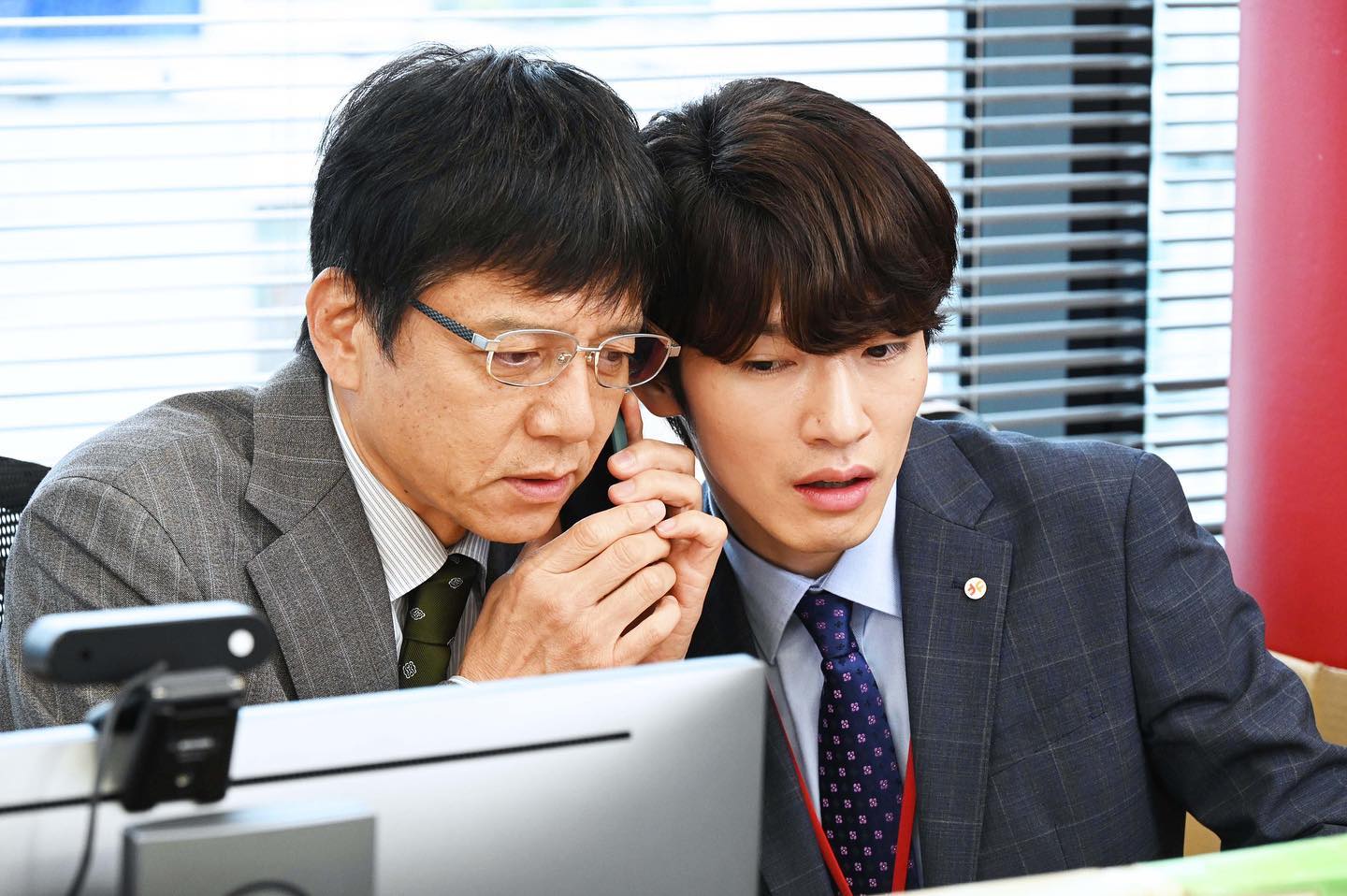 Snow Man・深澤辰哉と勝村政信の密着2Sが話題✨📸「0距離ｯ...可愛すぎるｯ」