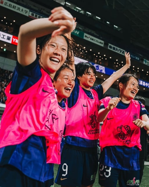 サンフレッチェ広島レジーナ、歓喜の勝利ショット。「Reborn Regina」が示す団結の力