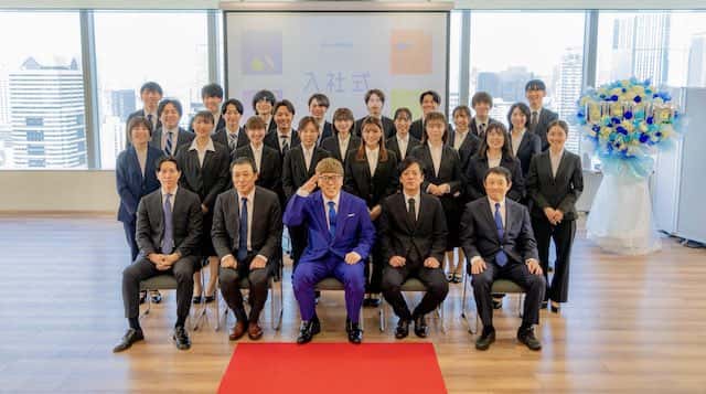 HIKAKINが最高顧問を務める大手YouTuber事務所の入社式の様子を公開