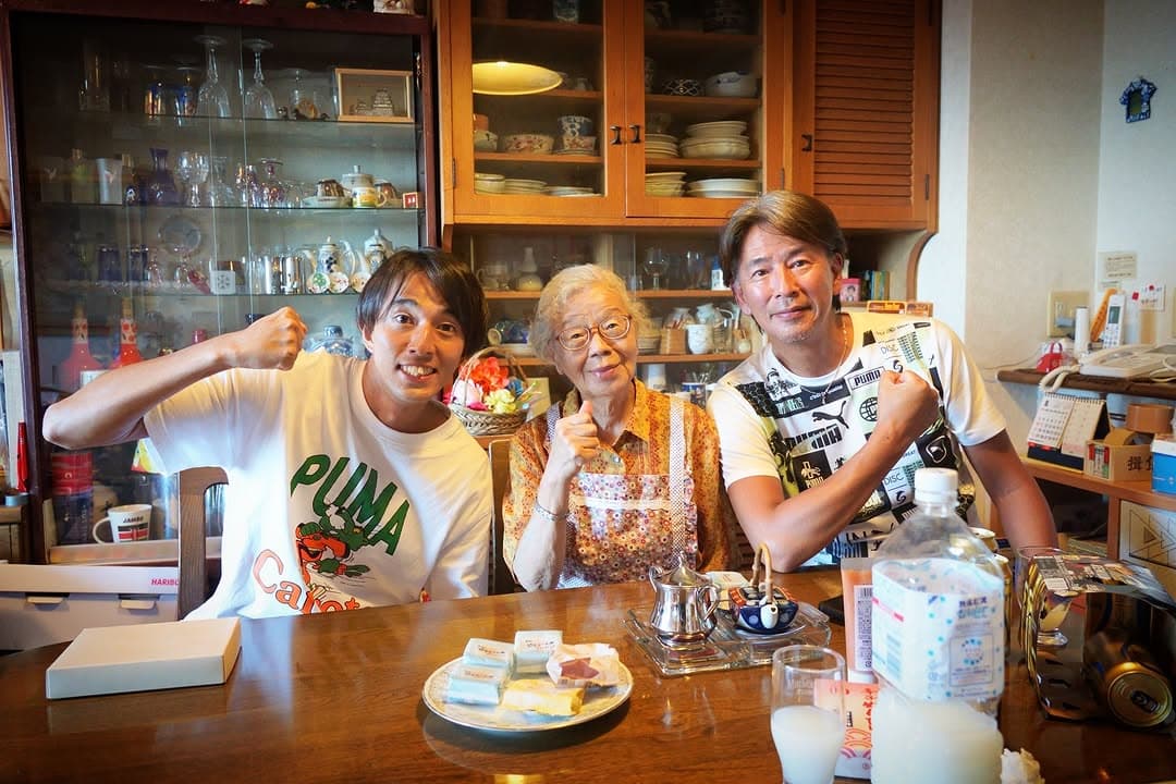 「涙が止まらない…」元駅伝ランナーYouTuber、ばあちゃんとの“20年以上の思い出”に感謝の投稿