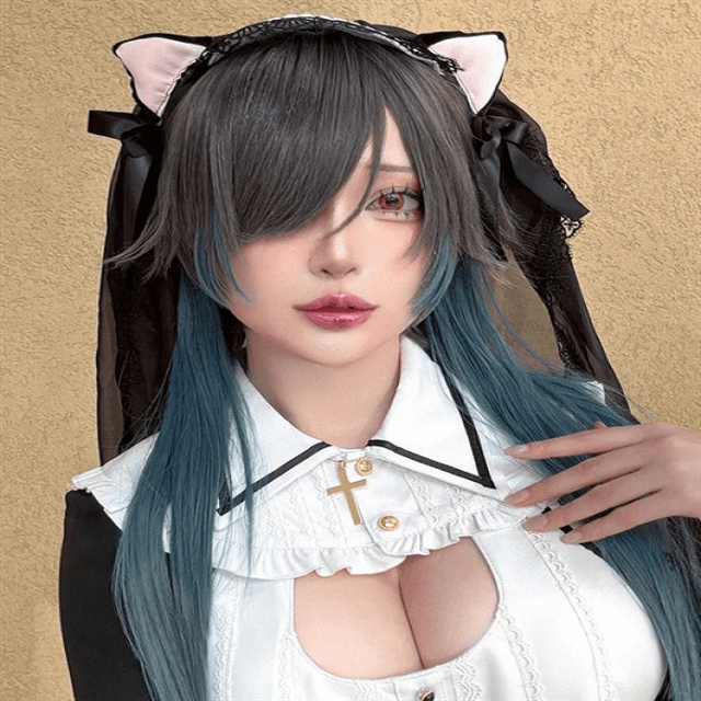 カモミール、魅惑のシスターコスプレを公開しファンは「こんなに美しいとは」とメロメロに