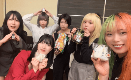 STARDOM【スターダム】 安納サオリ、石川での初サイン会に感謝！ファンとの交流に笑顔あふれる！！