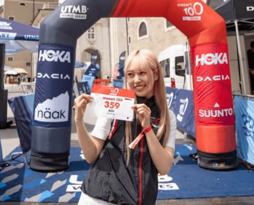 金髪の美女ランナー、モーツァルト生誕の地・ザルツブルクへ！ゼッケン持ちショット＆ムービーの数々に海外ファン歓喜