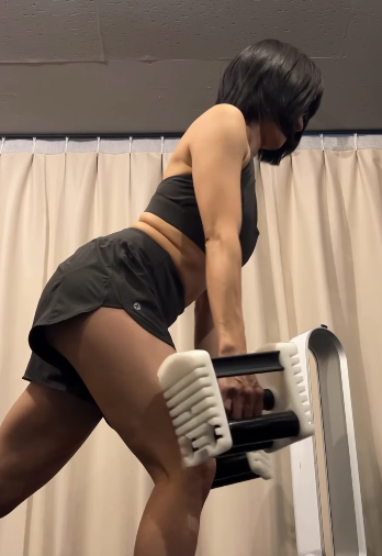 「今回はトレーニング動画ではなく…」時東ぁみが久しぶりのトレーニング絶叫集を公開！