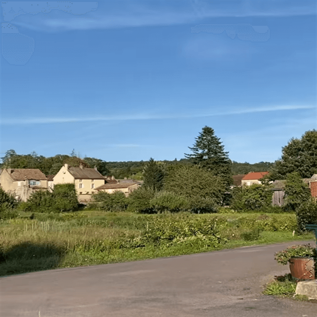 鈴木保奈美が18年ぶりに訪れた”small village”のムービーに、ファンが一斉に癒される