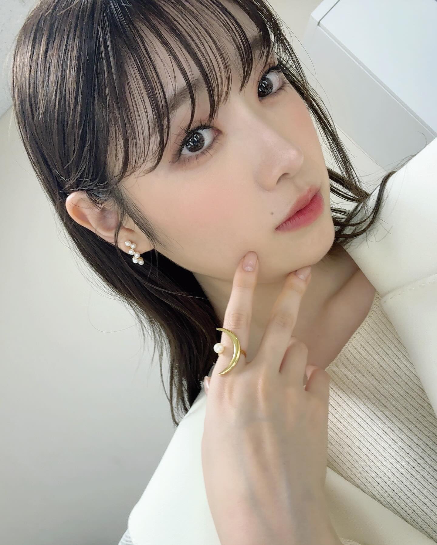 高橋ひかるが最新コーデを公開し可愛すぎると話題に💞