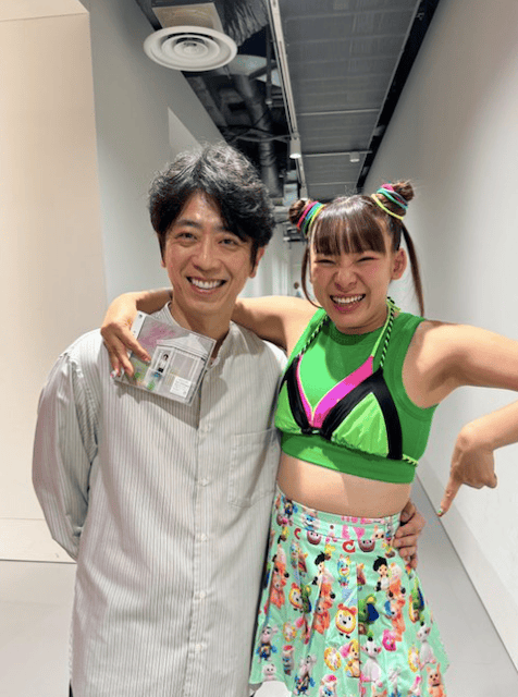 フワちゃんの腰に