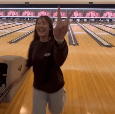 「レアだ～！」”グラビア経験”もある美女ビーチバレー選手、貴重なボウリング＋筋トレムービーが話題に