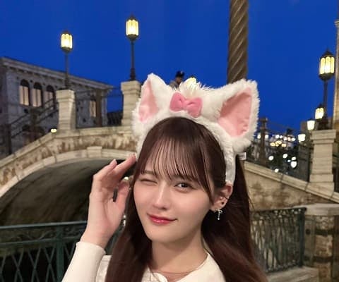 「かわいすぎにゃいか」イコラブ 髙松瞳のキュートなディズニーショットにファン悶絶！