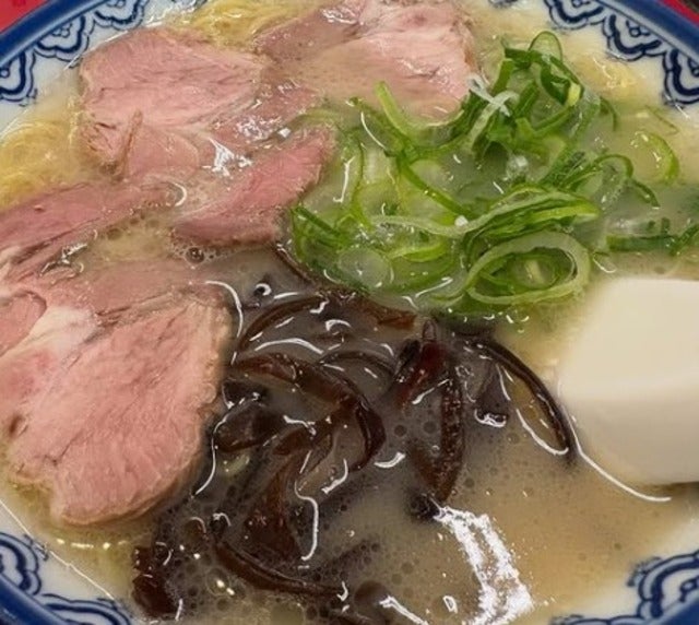 「替玉のために一杯目食べてるようなもん！」ミキ昴生が福岡で博多とんこつラーメン！
