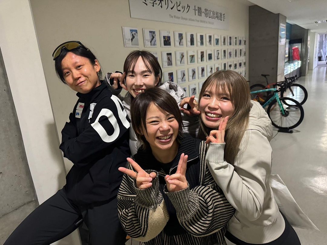 「最高で最強のメンバー」高木菜那がパシュート🥇 メンバーでの豪華4Sを公開📷