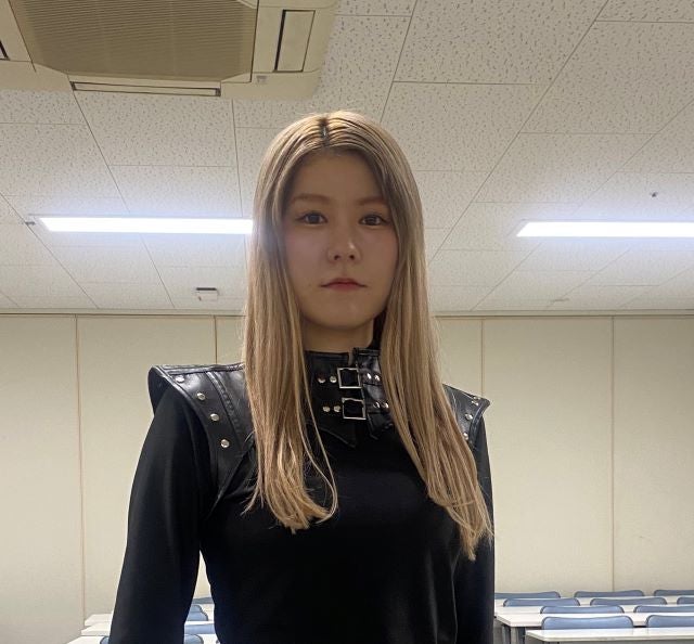 オダウエダ植田、相方・小田のクールな黒レザー姿を公開！「黒メスZAZYがいる」